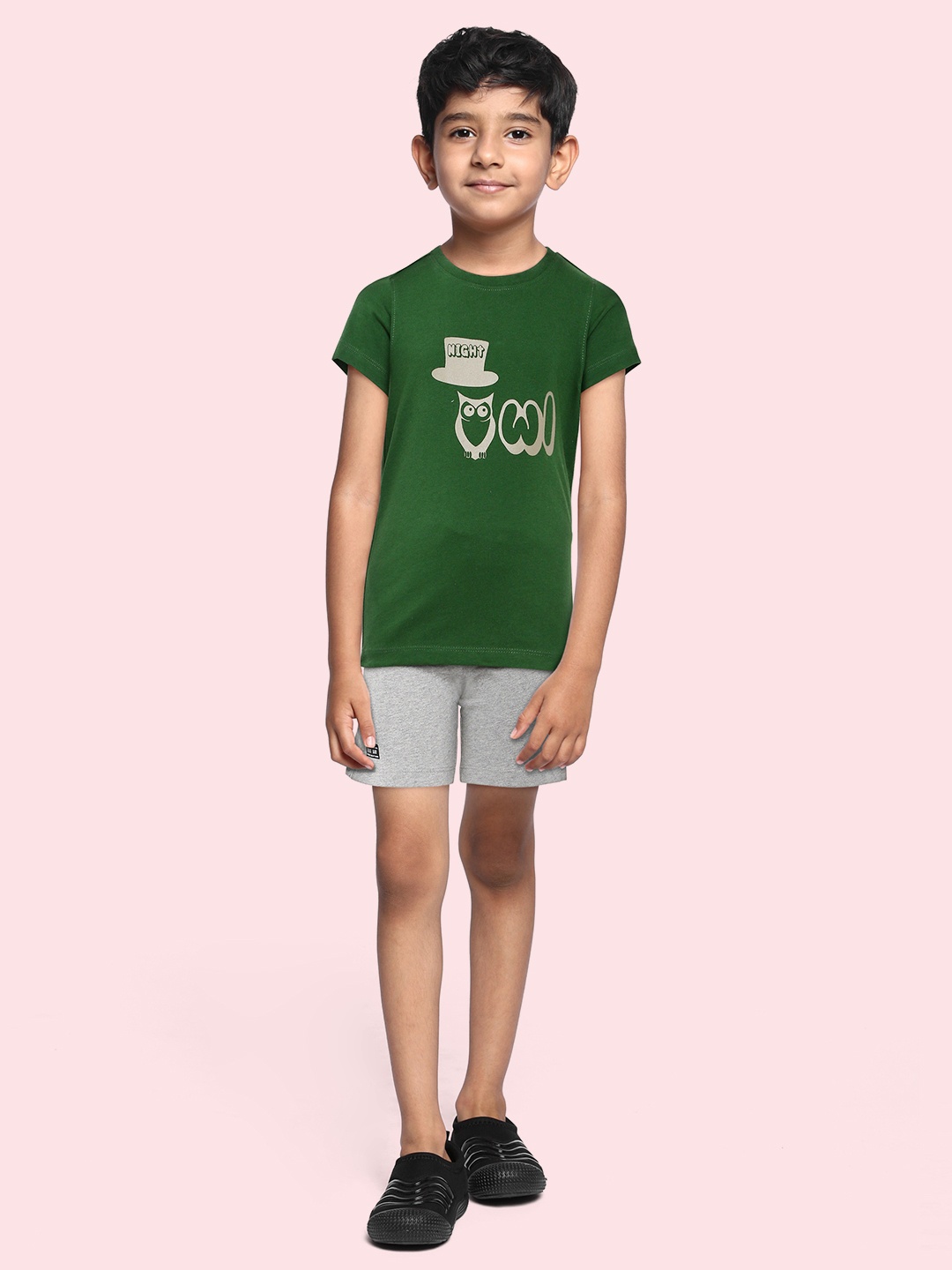 

abof Boys Green Pure Cotton Printed T-shirt with Grey Solid Shorts