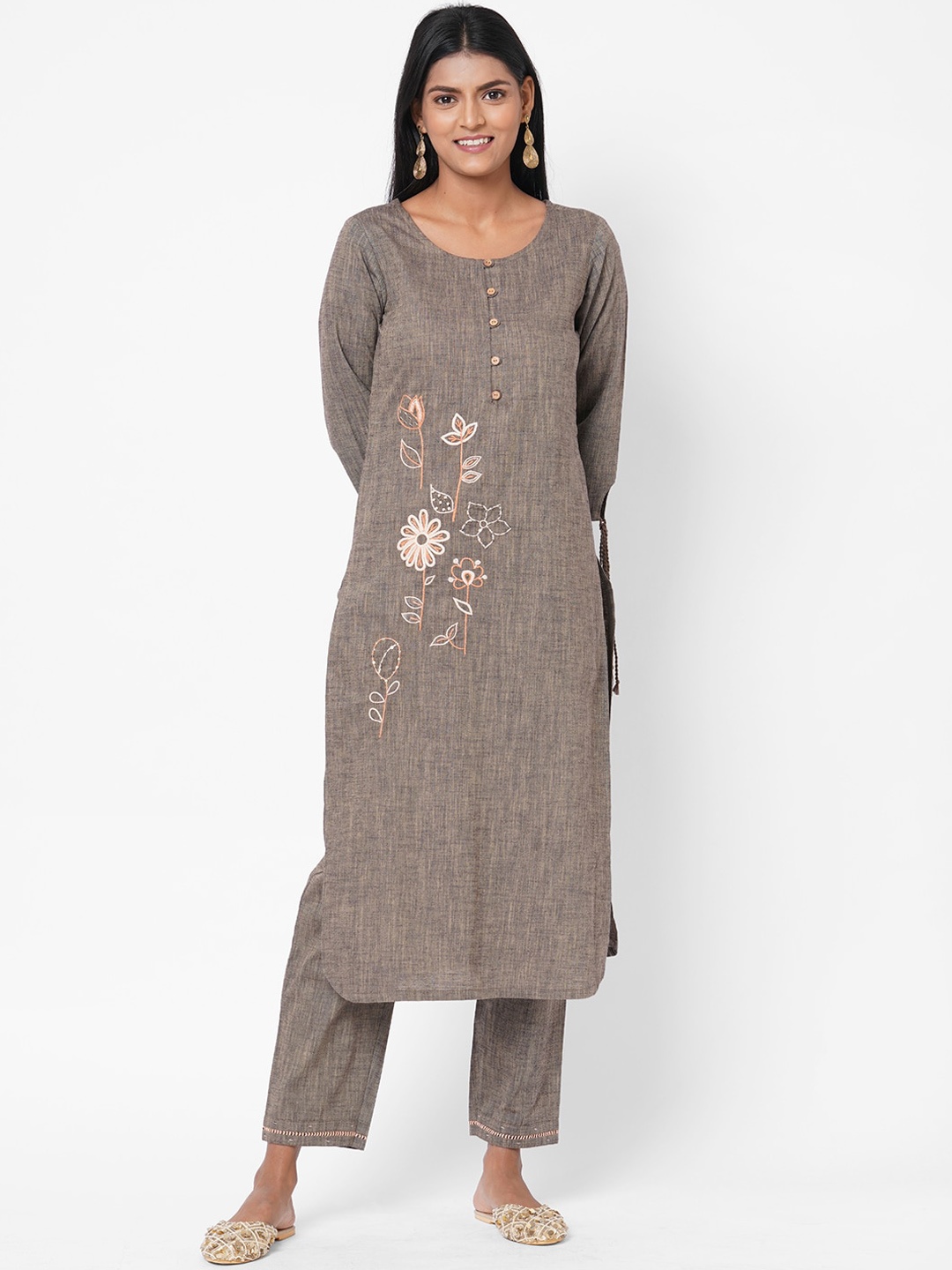 

Os Women Grey Ethnic Motifs Printed Flared Sleeves Kurta