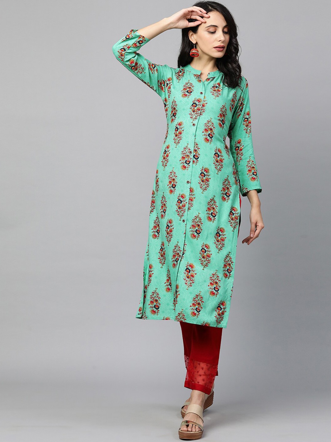 

FASHOR Women Sea Green Floral Embroidered Gotta Patti Kurta With 2-Ply Cloth Mask