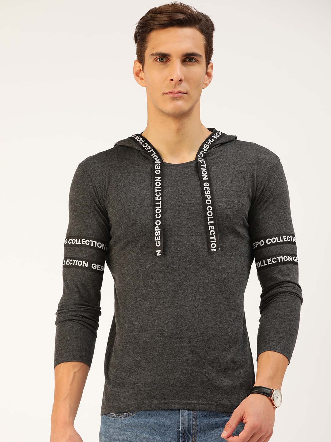

GESPO Men Charcoal Grey Cotton Solid Hooded T-shirt