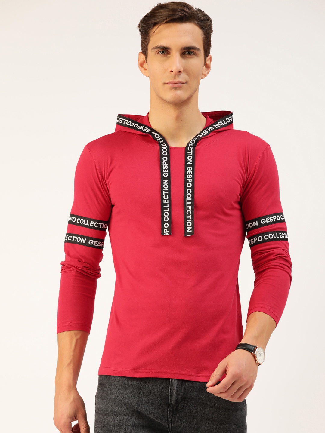 

GESPO Men Red Cotton Solid Hooded T-shirt