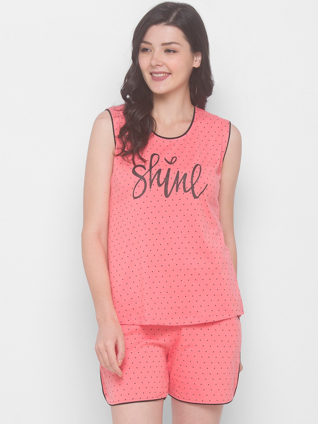 

AV2 Women Peach-Coloured & Black Printed Night suit