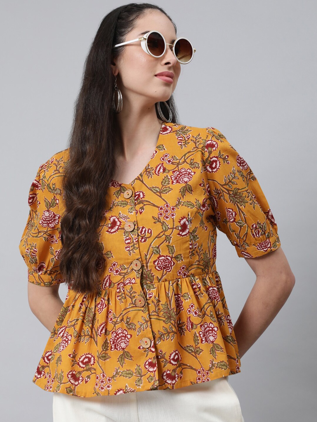 

Anubhutee Women Mustard & White Printed Top with Trousers