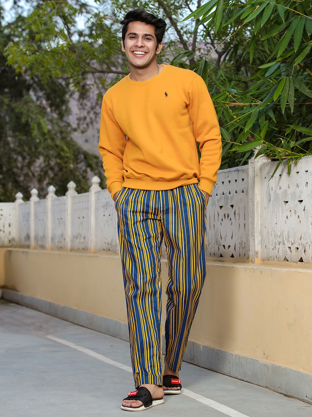 

URBAN SCOTTISH Men Yellow & Black Striped Pure Cotton Lounge Pants