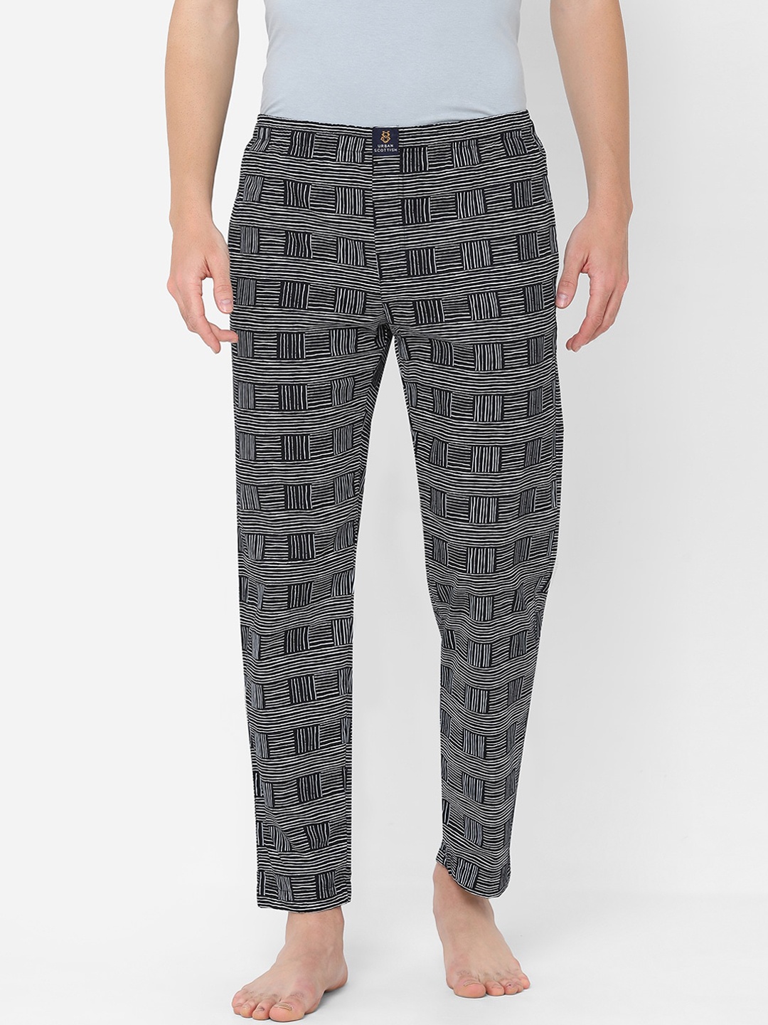 

URBAN SCOTTISH Men Black & White Printed Pure Cotton Lounge Pants