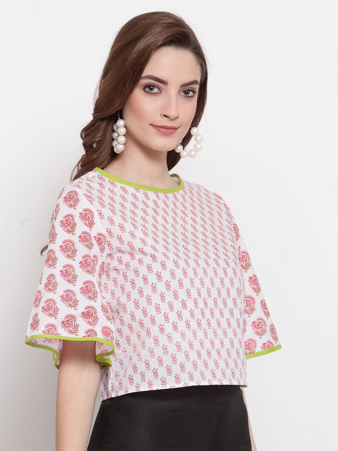 

Desi Weavess White & Pink Print Cotton Crop Top