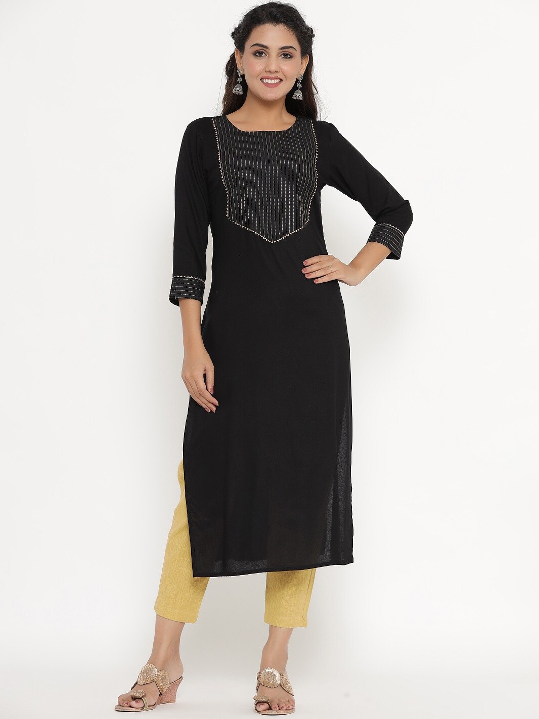 

VEDANA Women Black Yoke Design Kurta