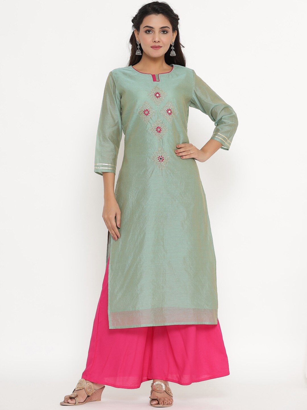 

VEDANA Women Green Floral Embroidered Chanderi Silk Kurta