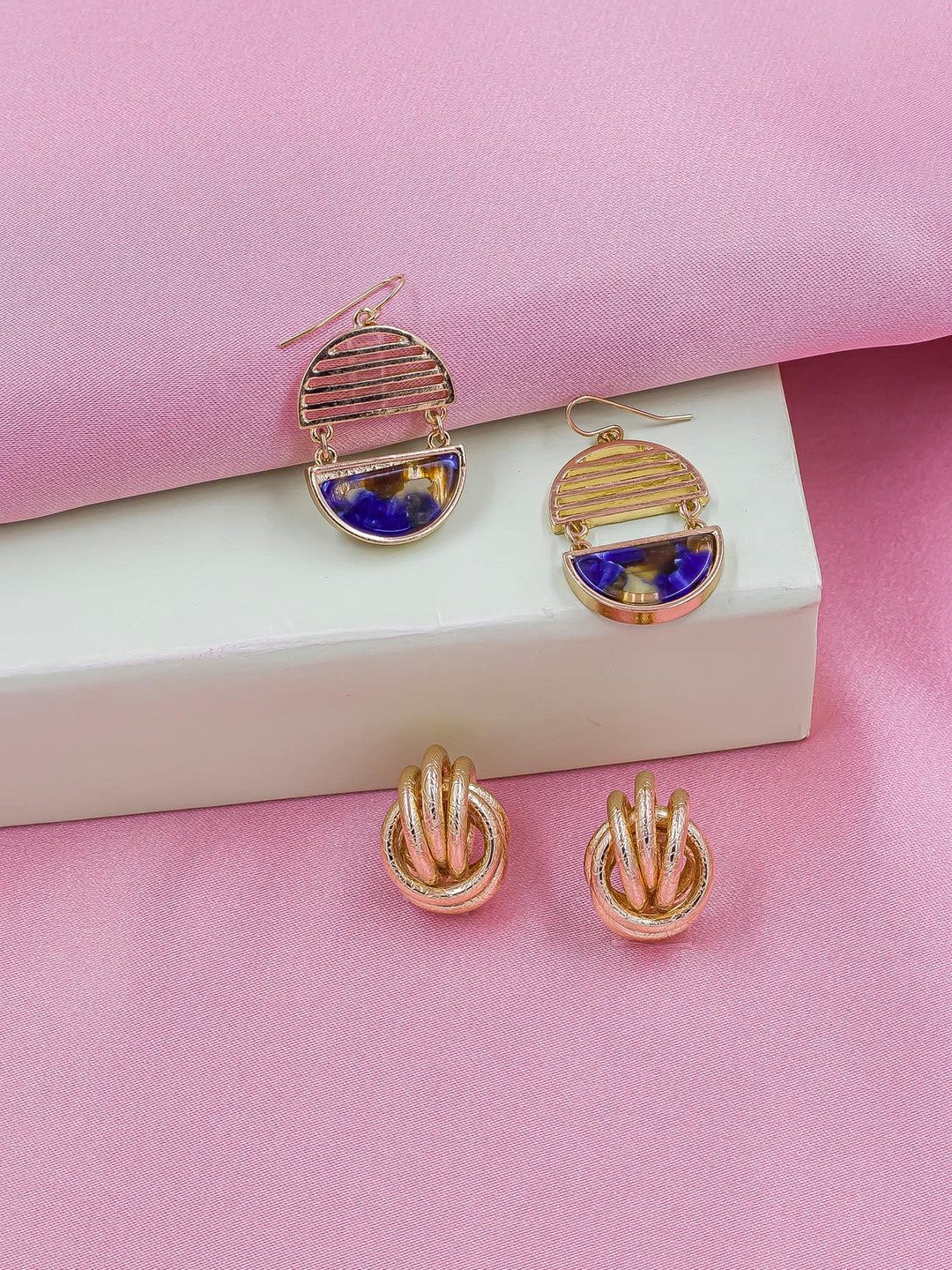 

Bellofox Gold-Toned Pack Of 2 Stud Earrings