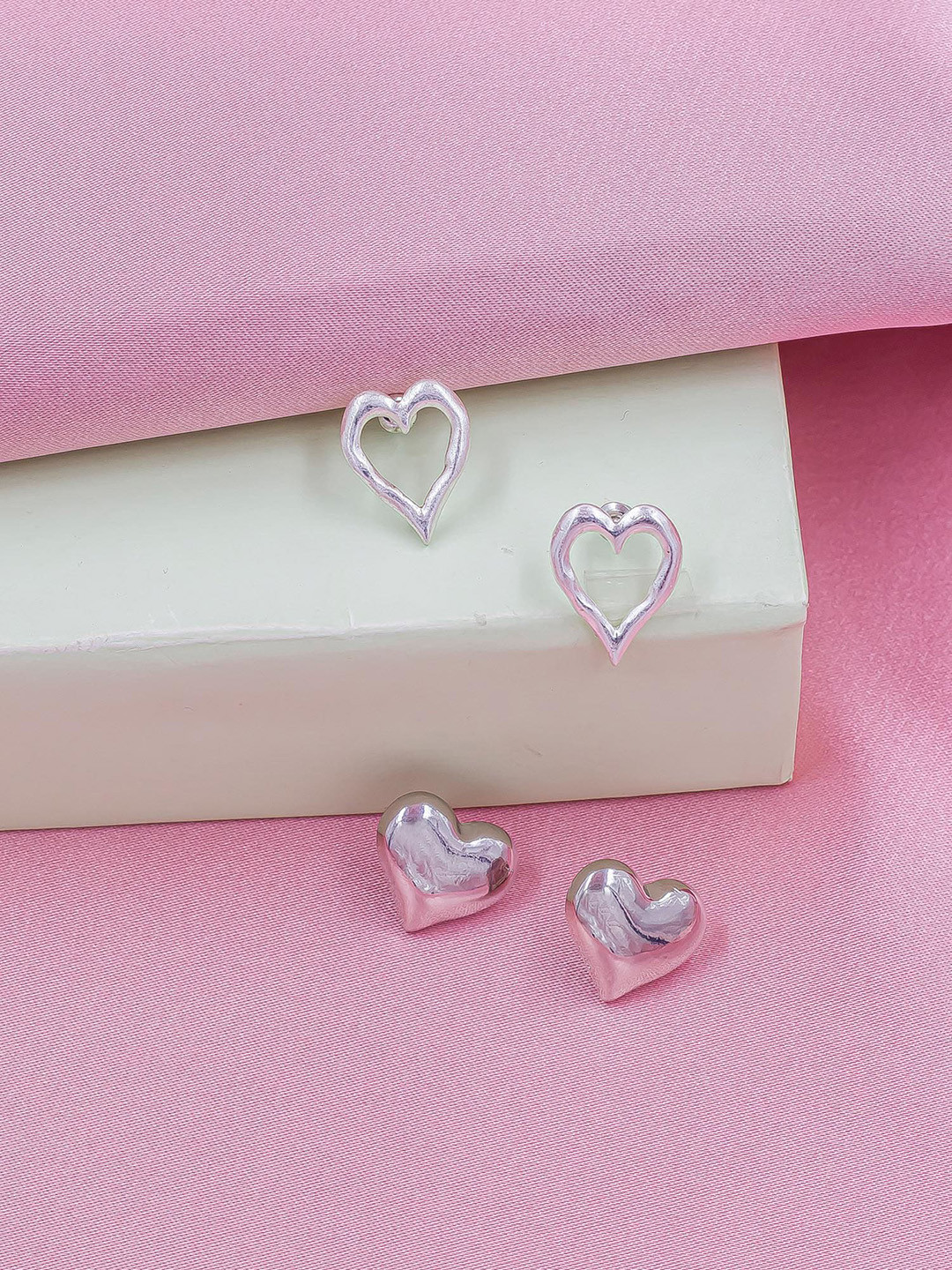

Bellofox Silver-Toned Pack Of 2 Studs Earrings