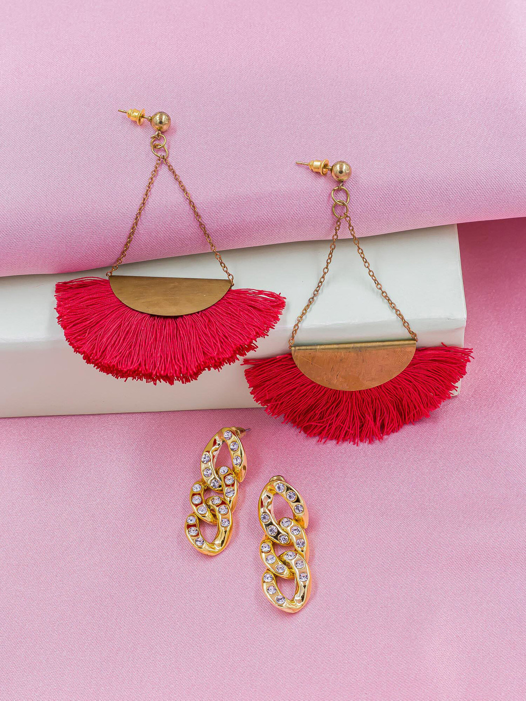 

Bellofox Pack Of 2 Gold-Toned Contemporary Drop Earrings