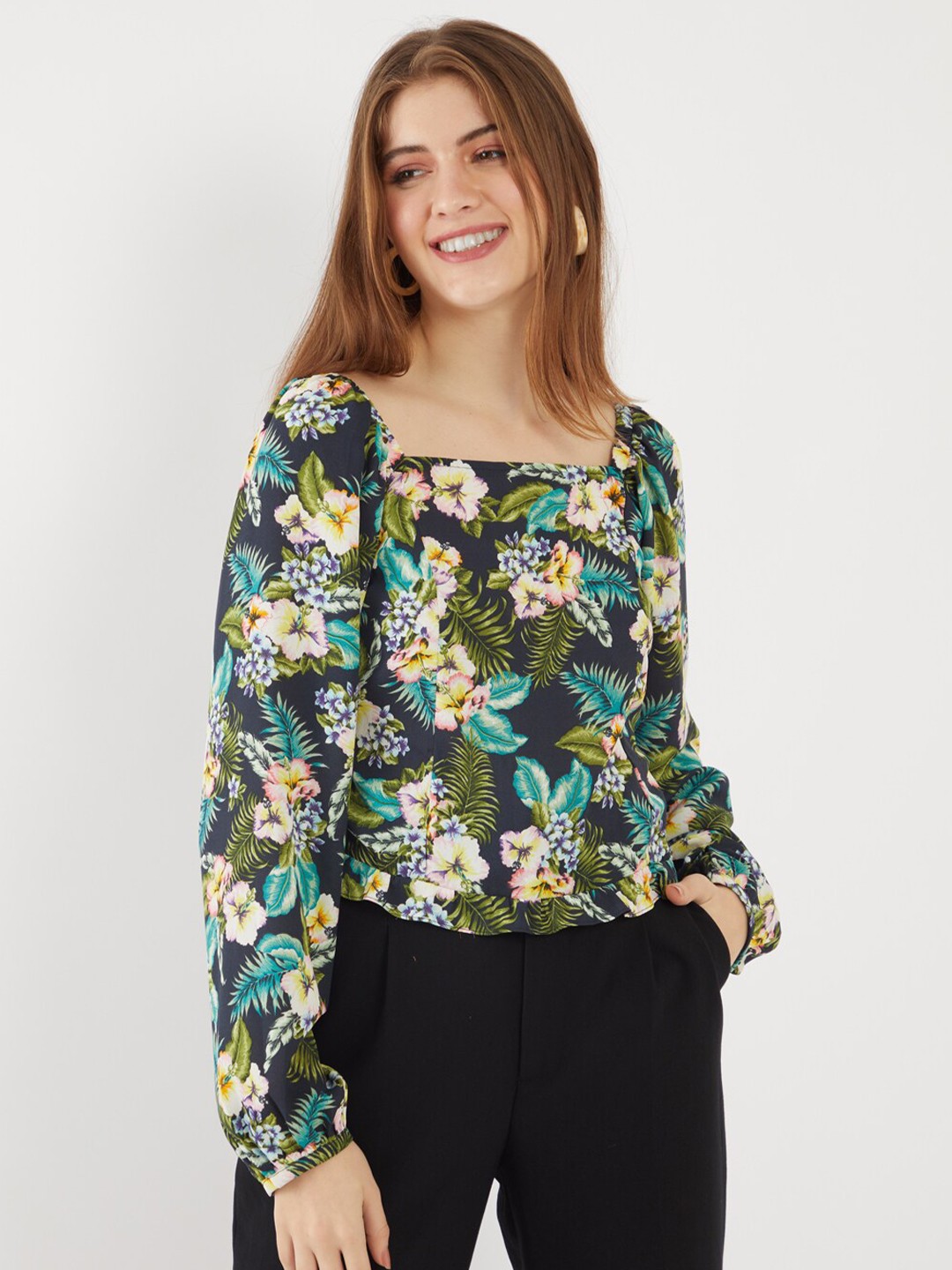 

Zink London Navy Blue & Green Floral Print Top