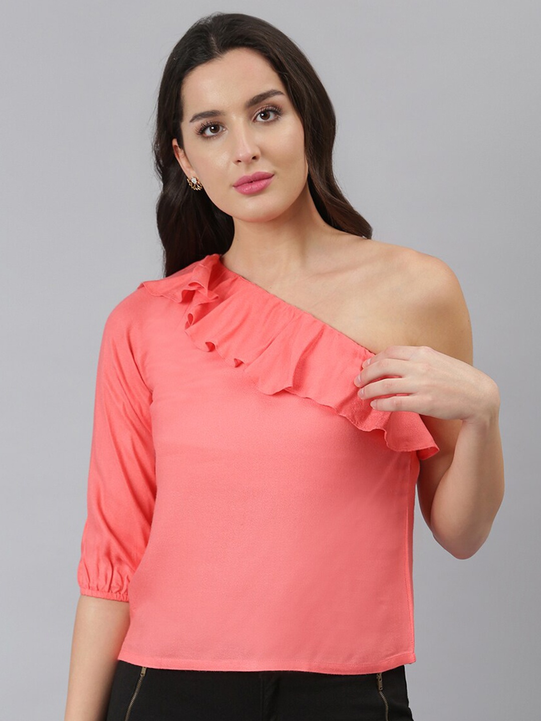 

DEEBACO Woman Pink One Shoulder Crepe Top