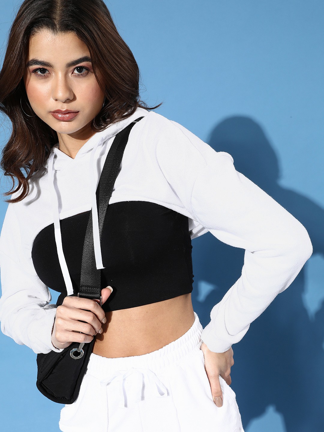 

Tokyo Talkies Women Classic White Solid Cropped Sweatshirt
