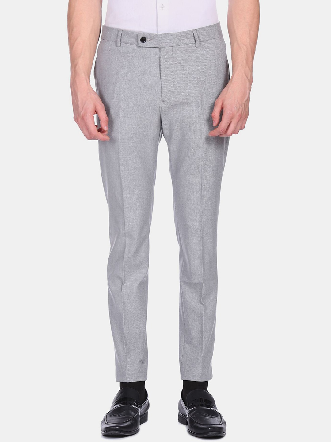 

Arrow Men Grey Solid Trousers