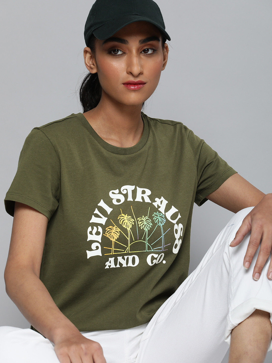 

Levis Women Olive Green Brand Logo Printed Pure Cotton T-shirt