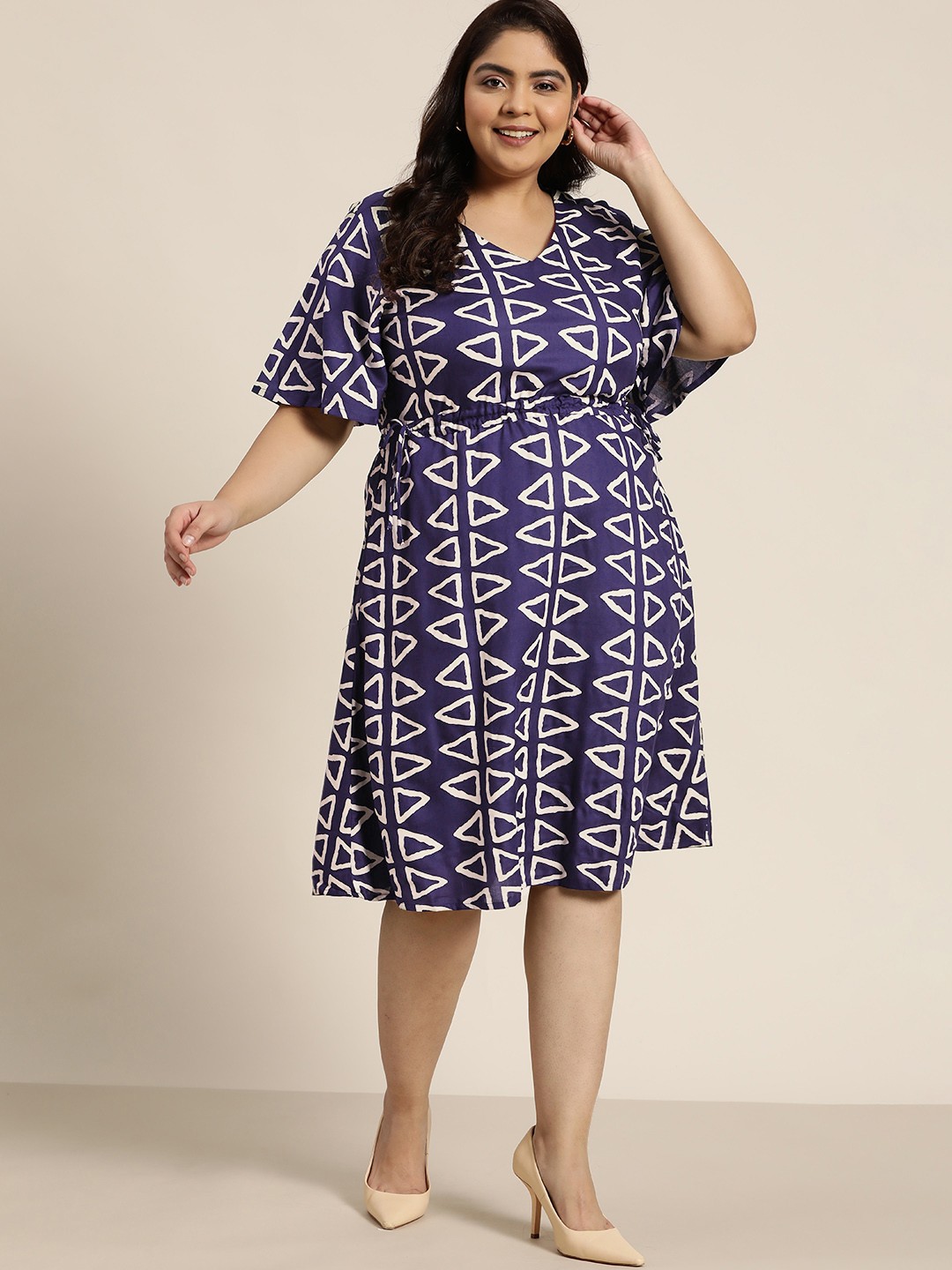 

Sztori Plus Size Navy Blue & White Tie-Up Detail Geometric Printed A-Line Dress
