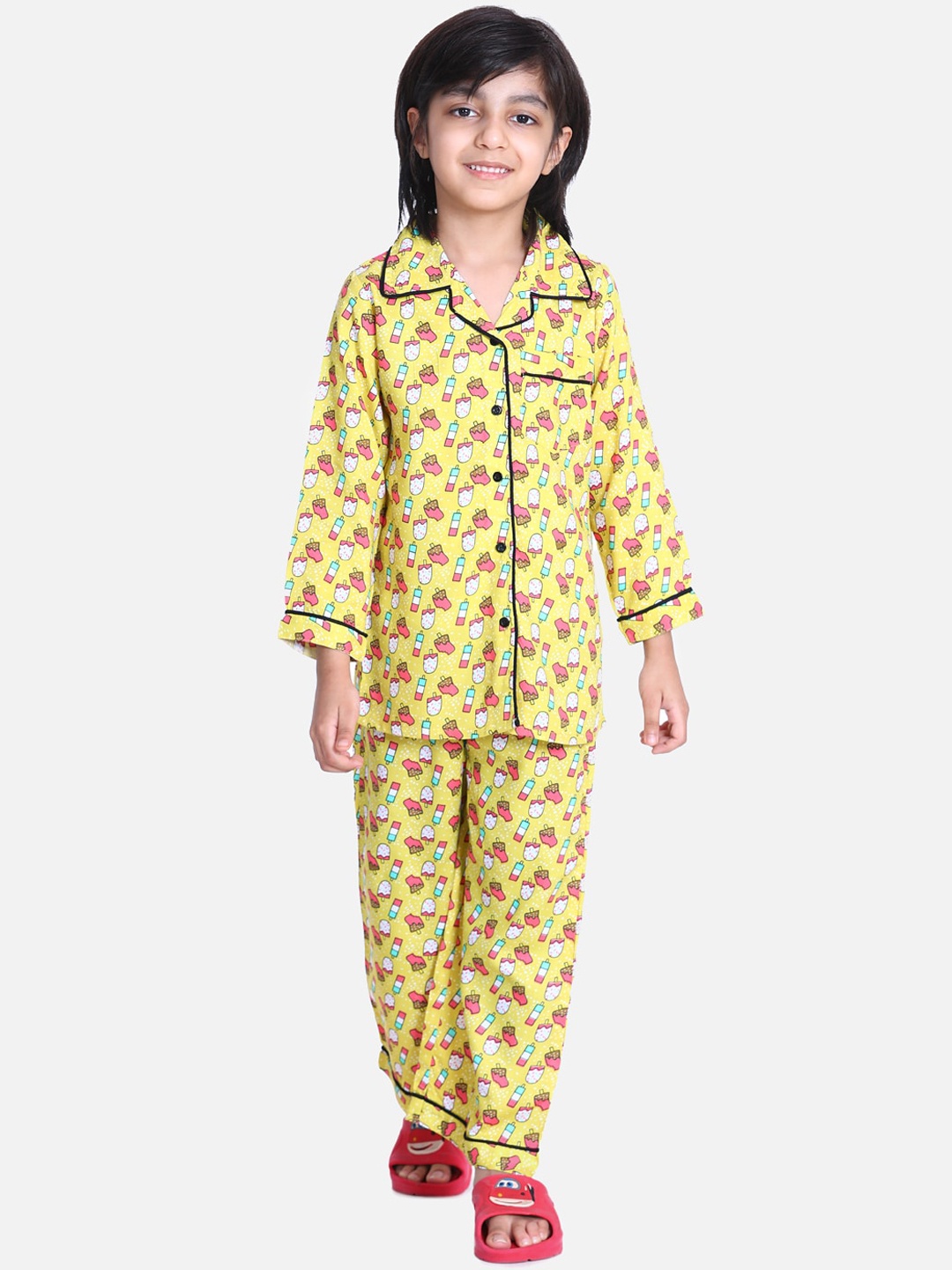 

AWW HUNNIE Unisex Kids Yellow & Pink Printed Night suit