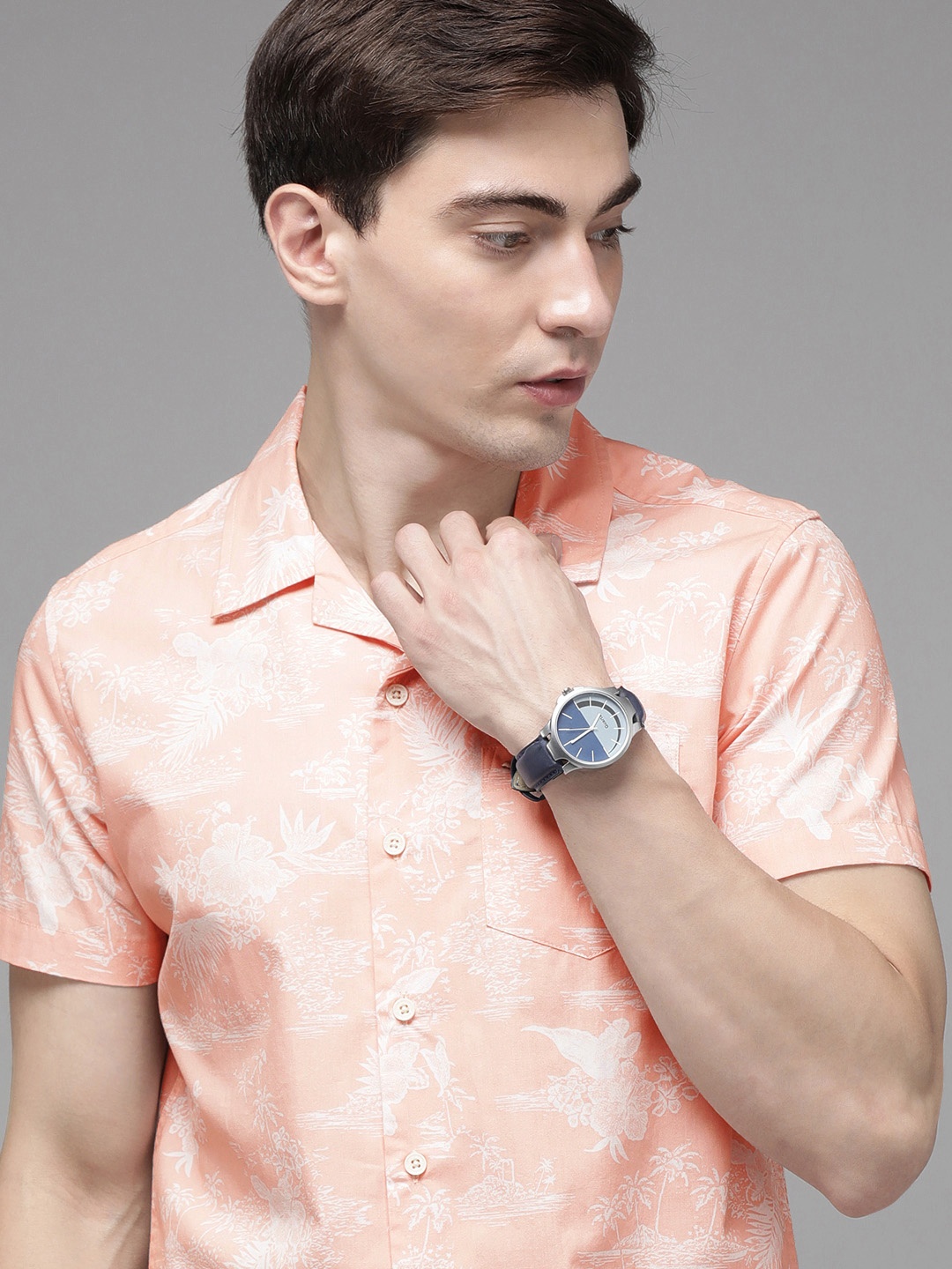 

THE BEAR HOUSE Men Peach-Coloured Slim Fit Floral Print Pure Cotton Casual Shirt