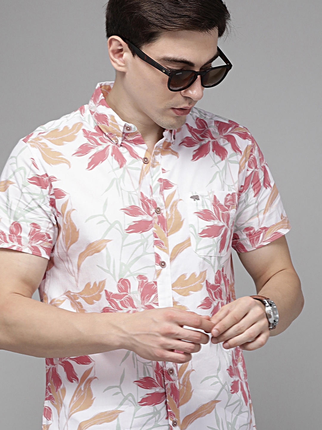 

THE BEAR HOUSE Men White Slim Fit Floral Print Pure Cotton Casual Shirt