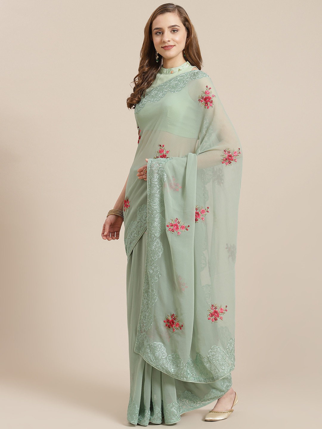 

SHANGRILA Women Green & Red Floral Saree