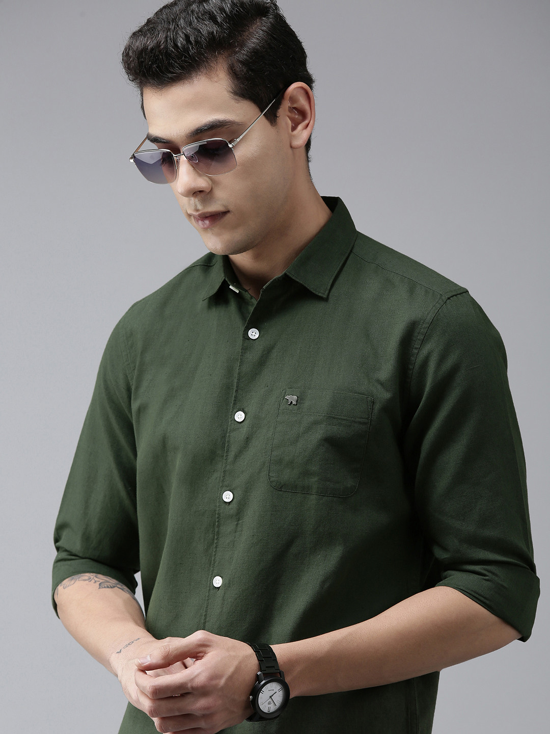 

THE BEAR HOUSE Men Green Cotton-Linen Slim Fit Casual Shirt
