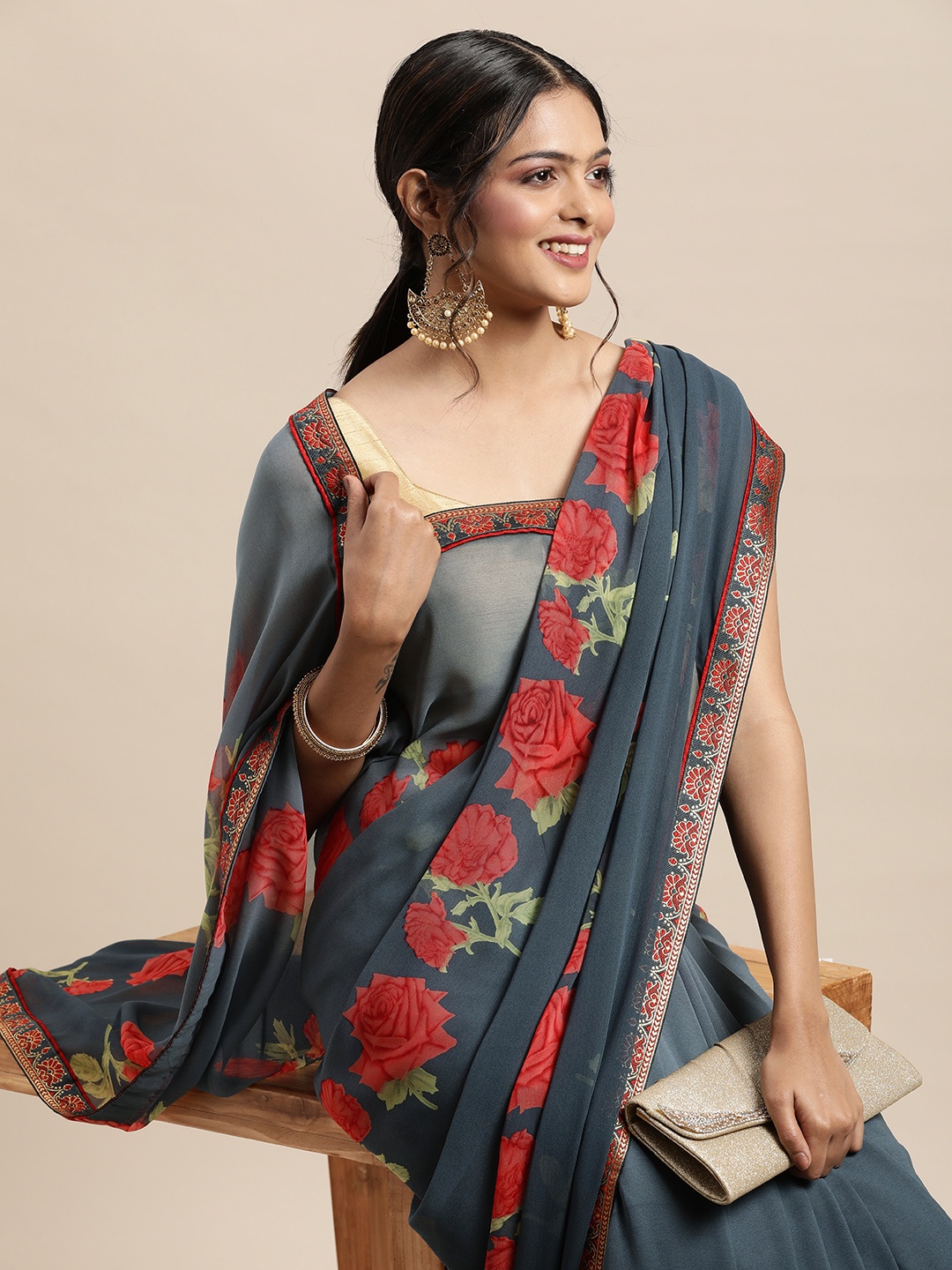 

Triveni Grey Floral Saree