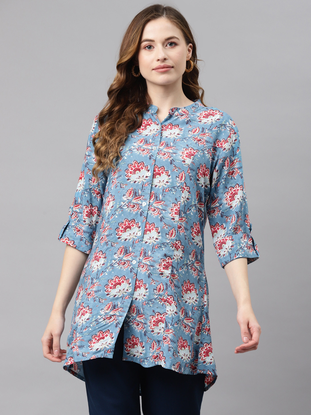 

Divena Blue & Red Floral Print Mandarin Collar Roll-Up Sleeves A-Line Top