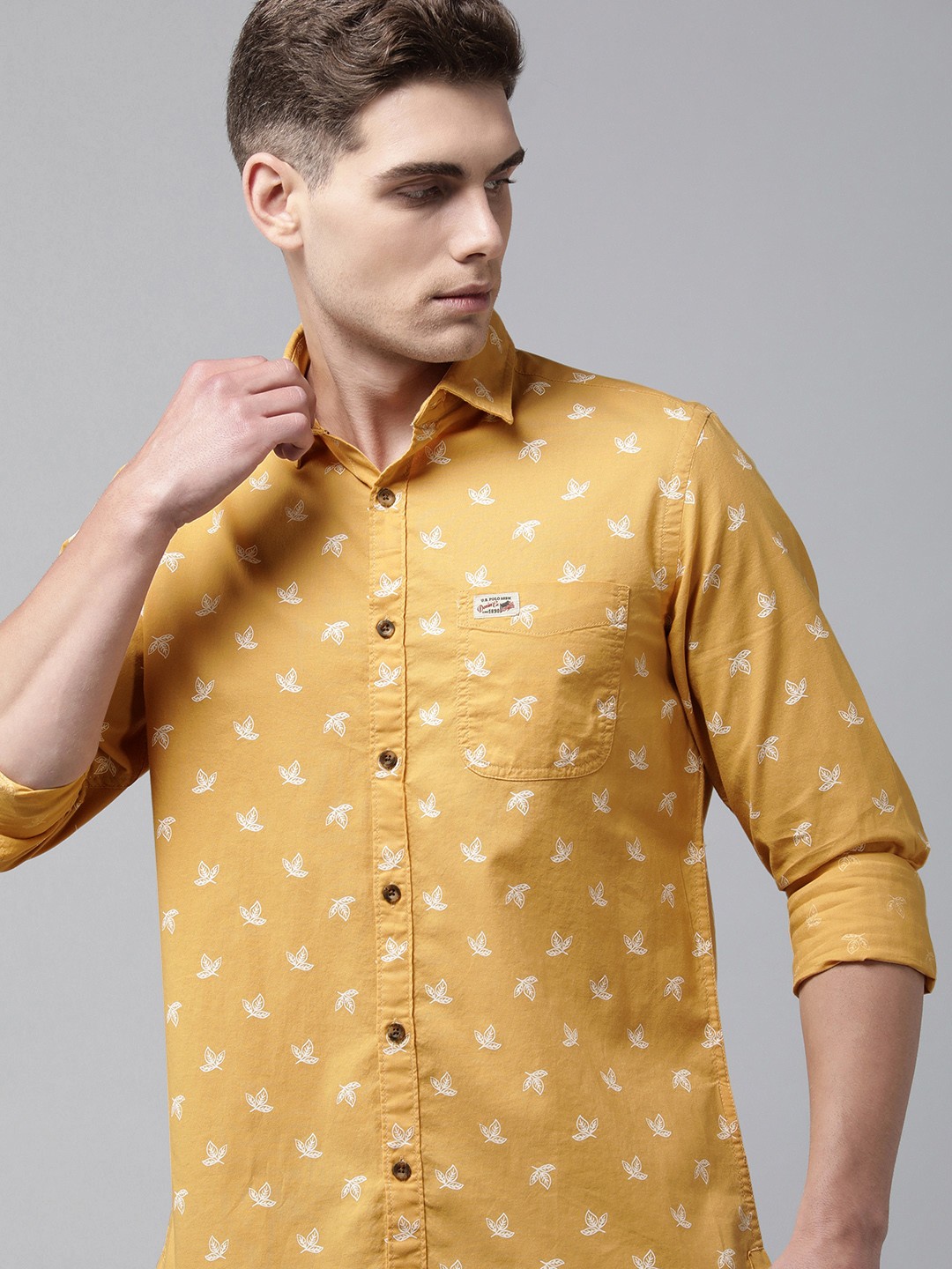 

U S Polo Assn Denim Co Men Yellow & White Printed Casual Pure Cotton Shirt