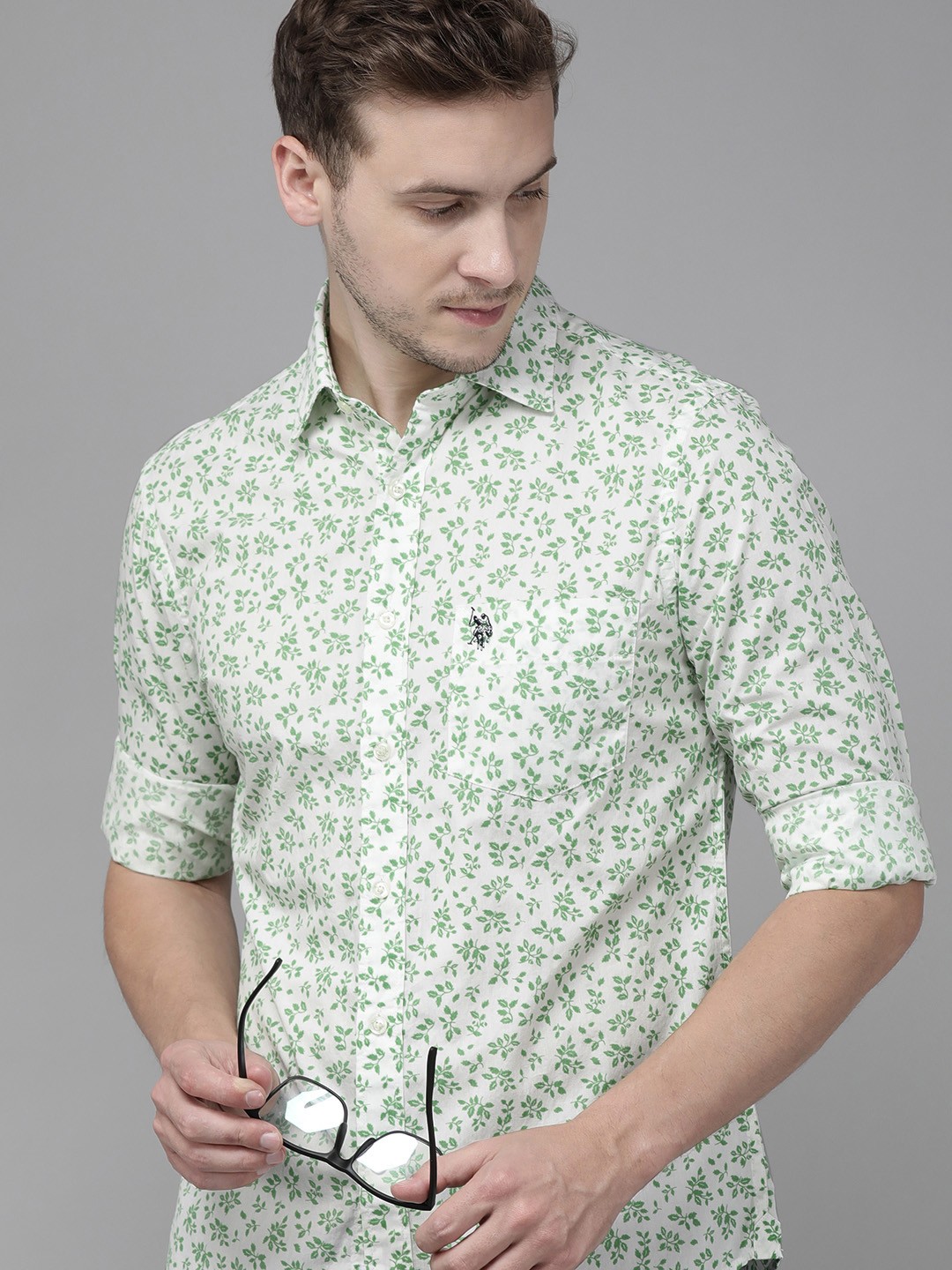 U S Polo Assn Men Green & White Tailored Fit Floral Printed Casual Shirt