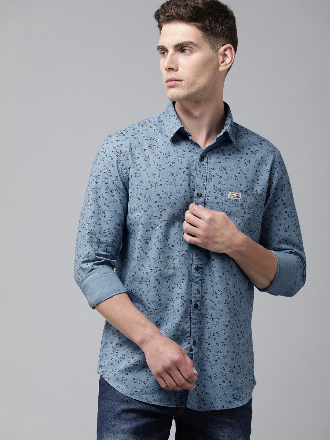 

U.S. Polo Assn. Denim Co. Men Blue Floral Printed Pure Cotton Casual Shirt