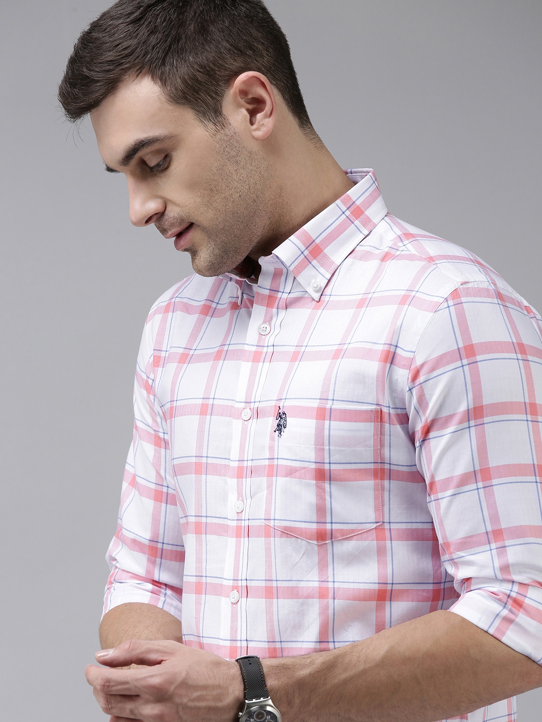 

U.S. Polo Assn. Men White & Pink Tailored Fit Checked Pure Cotton Casual Shirt