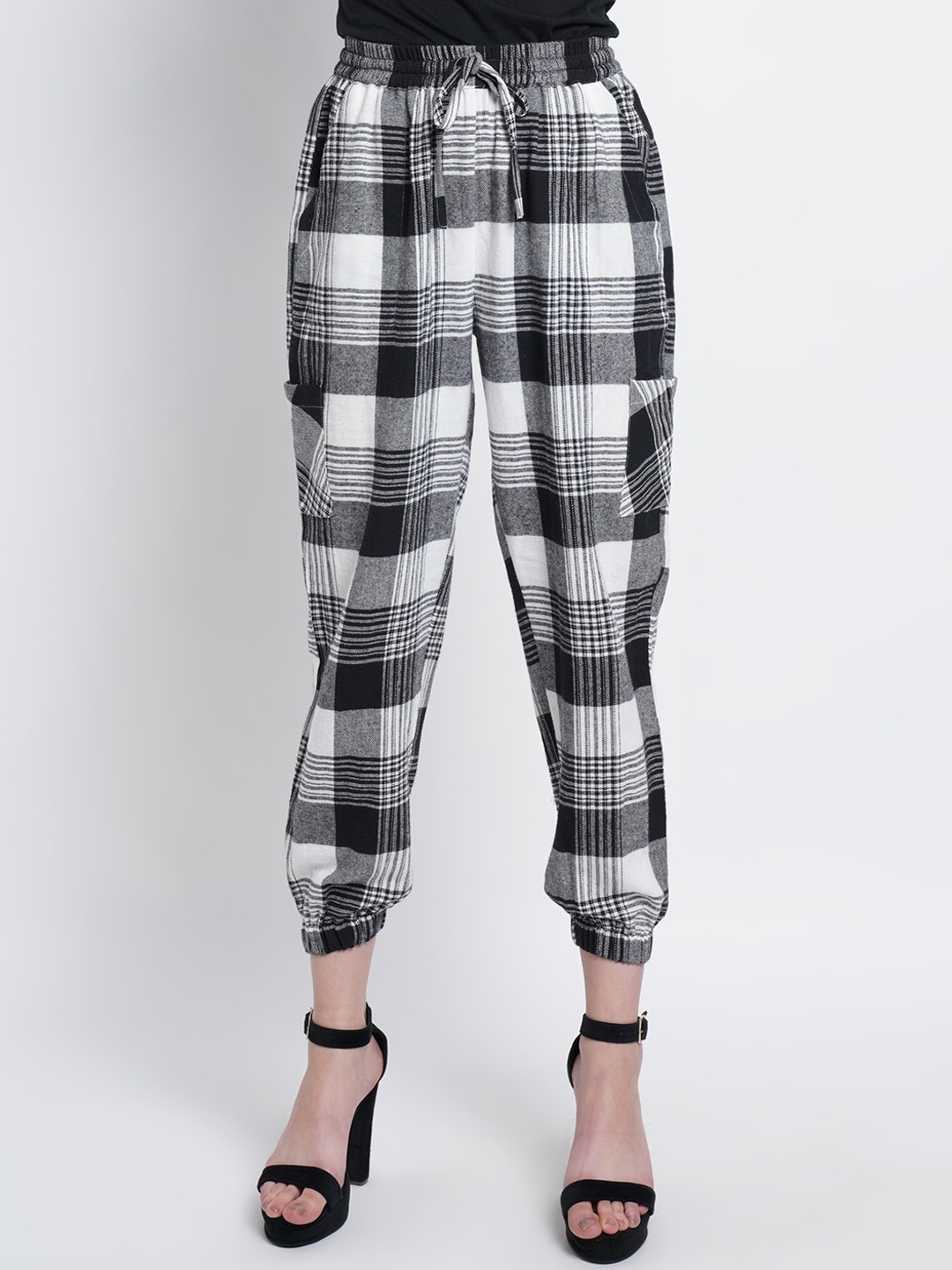 

Purple State Women White & Black Checked Joggers Trousers