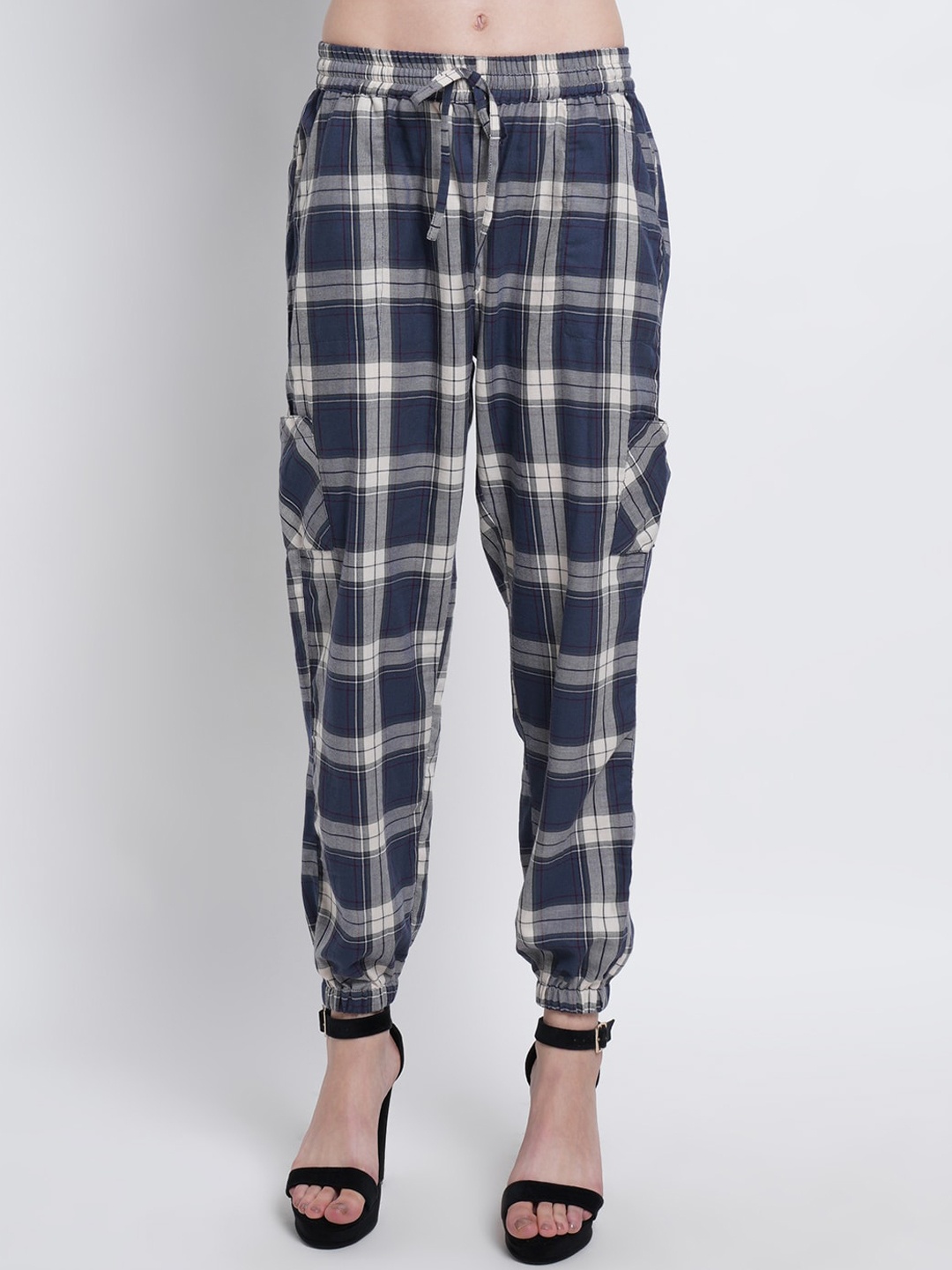 

Purple State Women Navy Blue & White Checked Cotton Joggers