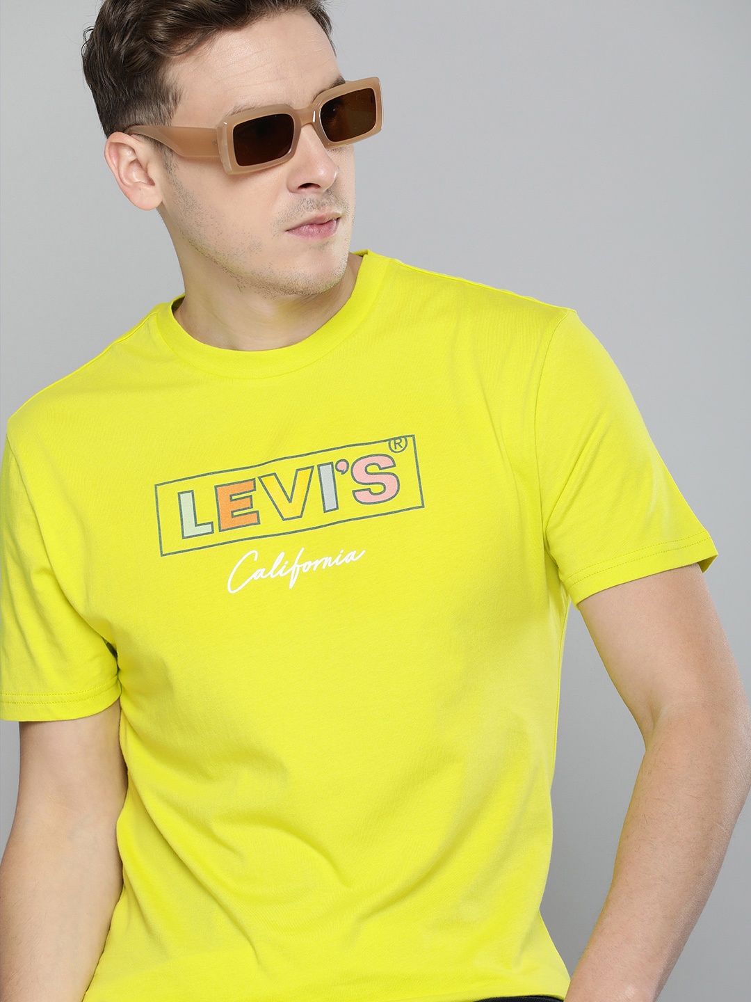 

Levis Men Yellow Brand Logo Printed Pure Cotton T-shirt