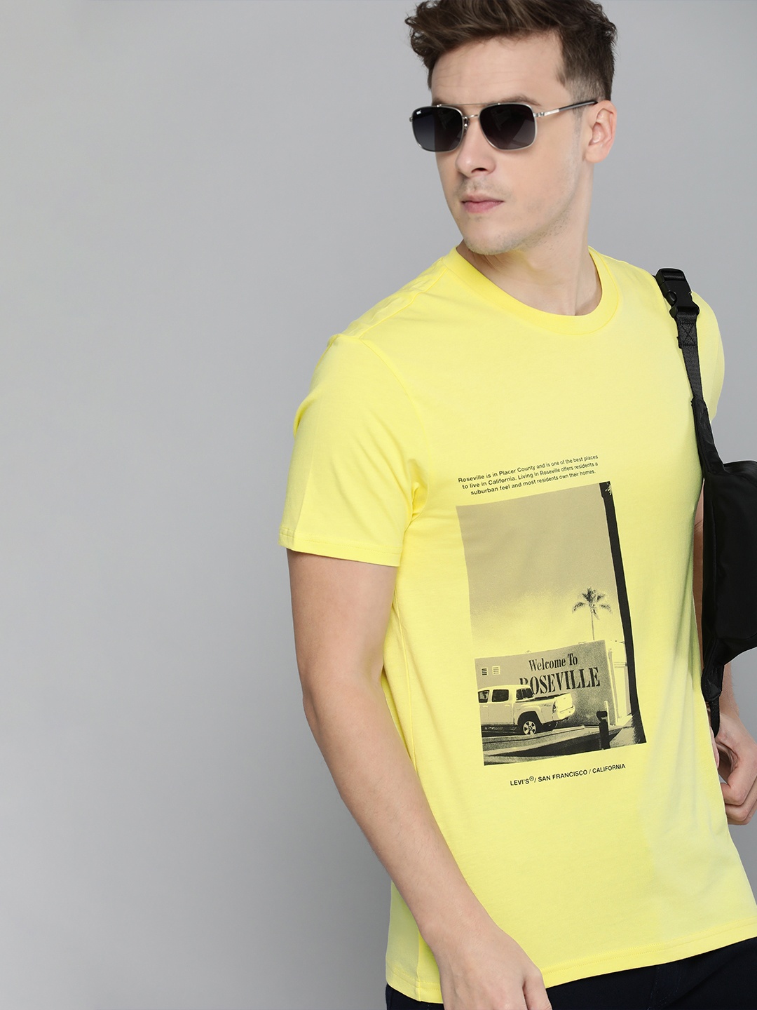 

Levis Men Light Yellow Graphic Printed Pure Cotton Casual T-shirt