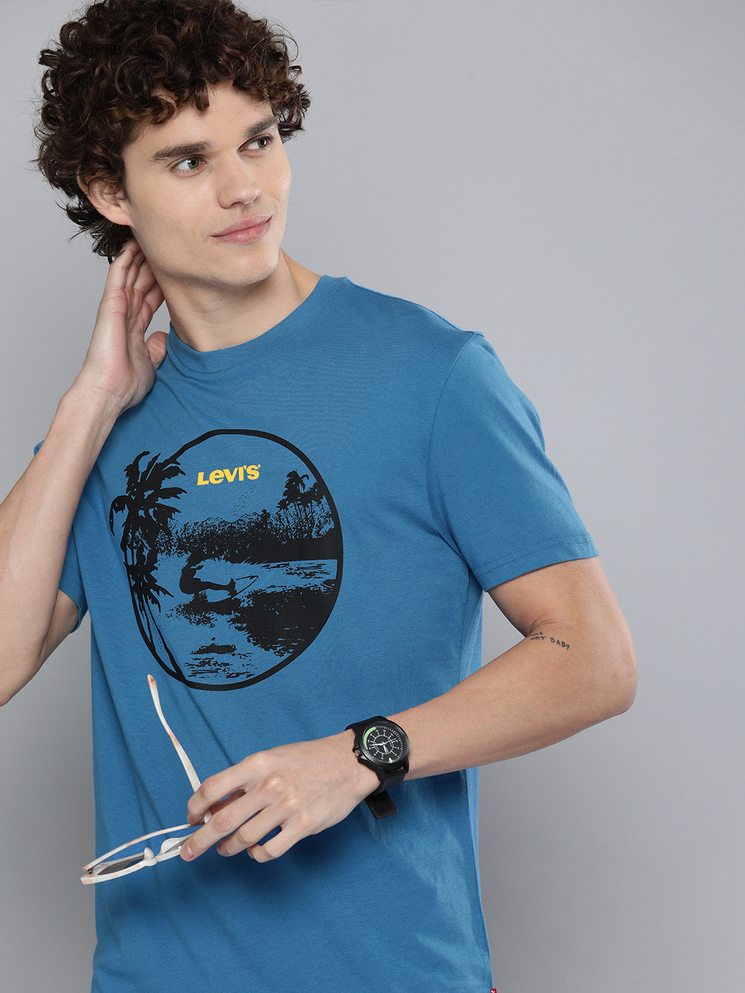 

Levis Men Blue & Black Printed Pure Cotton T-shirt