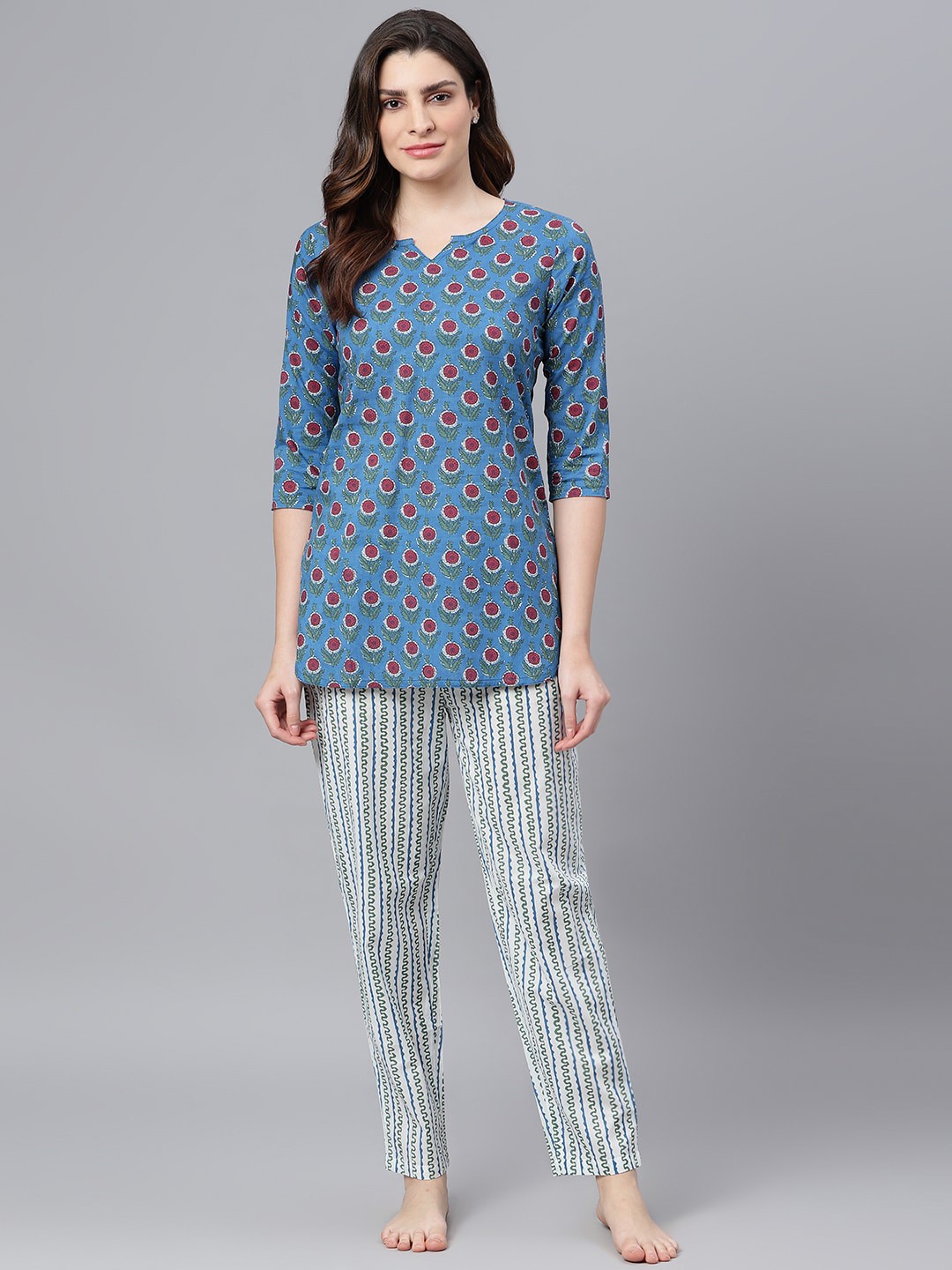 

Idalia Women Blue & Red Printed Pure Cotton Night Suit