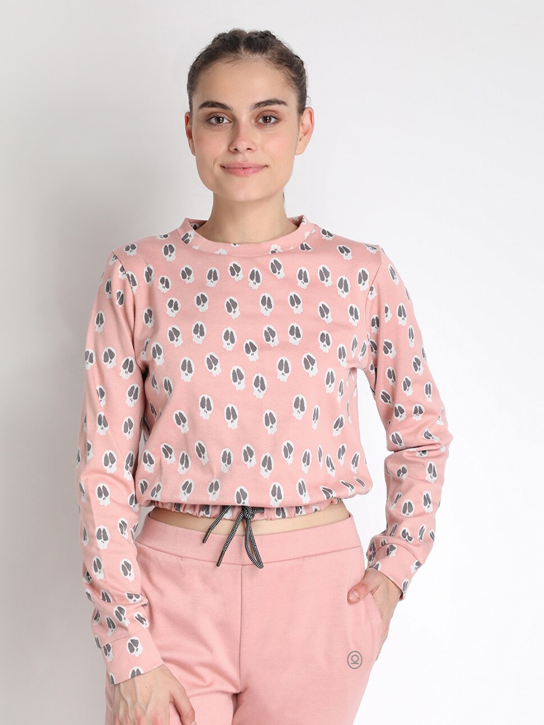 

CHKOKKO Women Peach-Coloured & Grey Printed Round Neck Crop Top