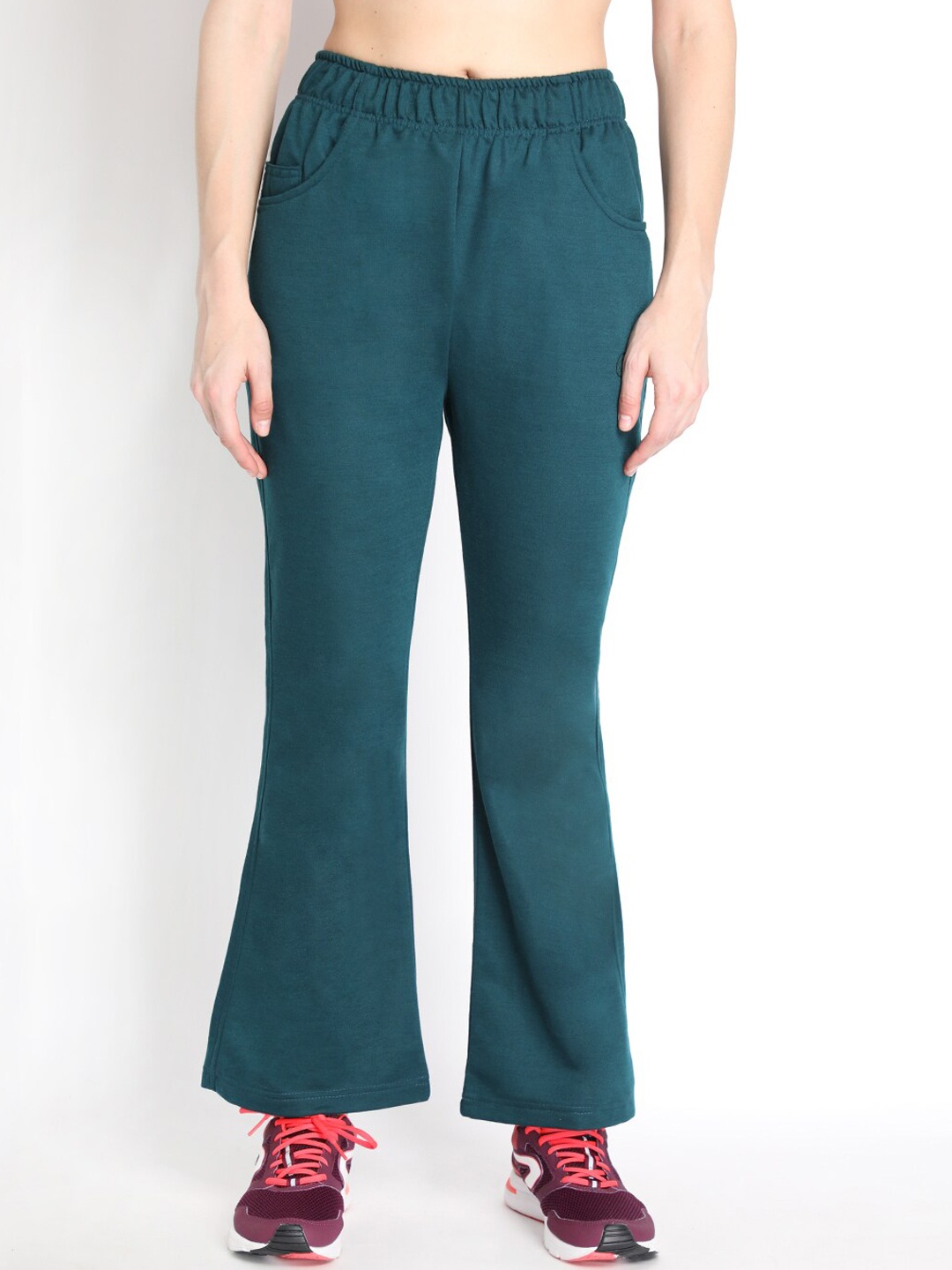 

CHKOKKO Women Green Solid Bootcut Track Pants