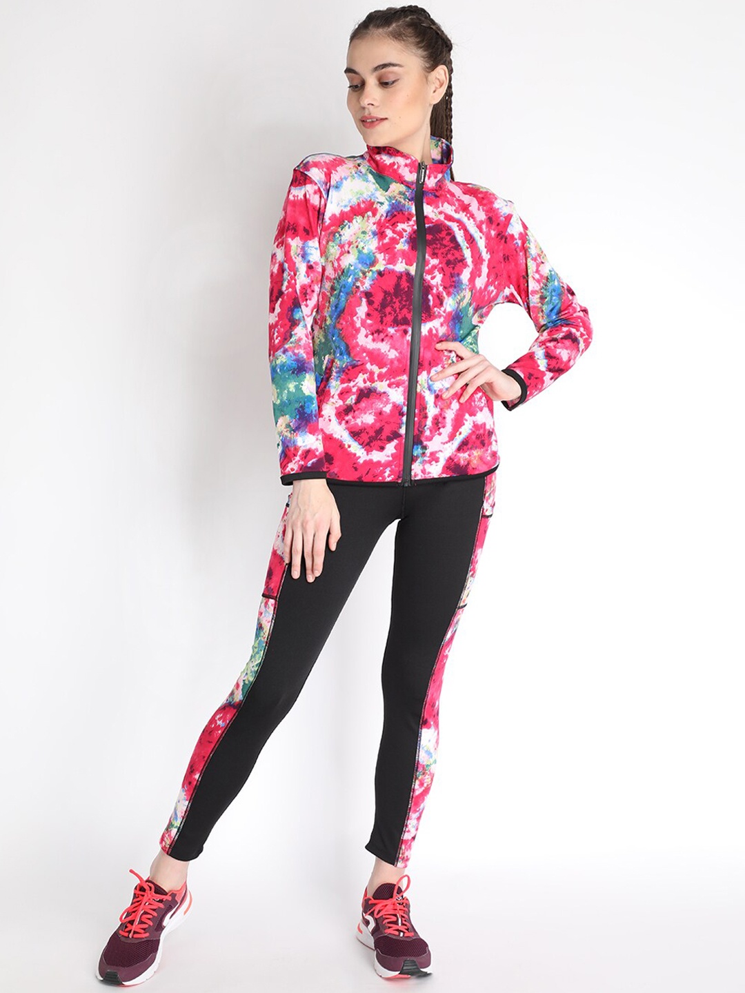 

CHKOKKO Women Pink & Black Printed Tracksuit