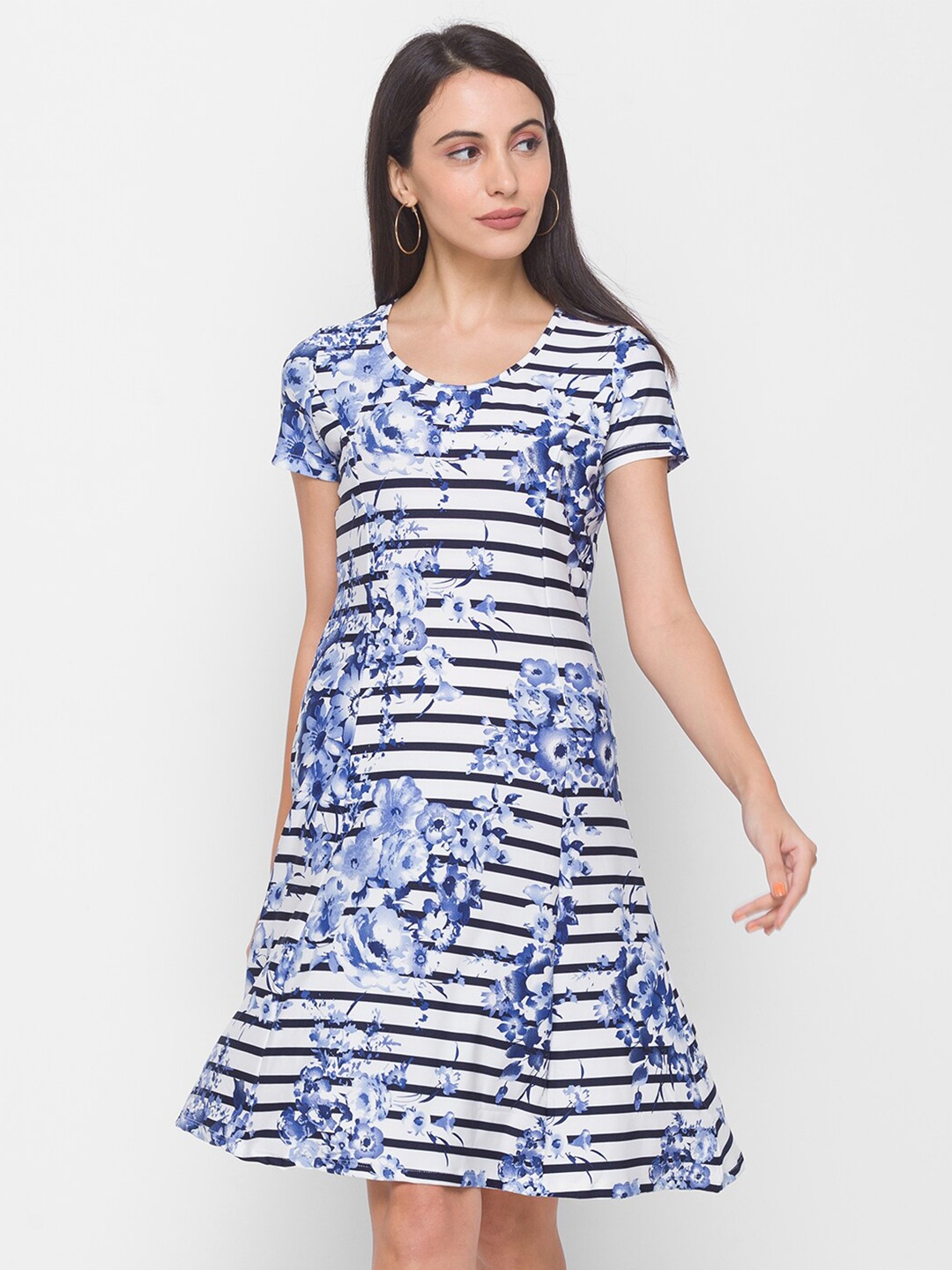 

Globus White Floral Dress