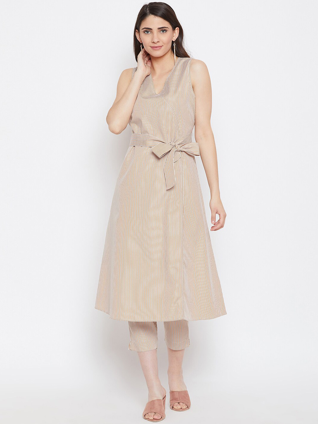 

Bitterlime Women Brown & Beige Striped Pure Cotton Kurta With Trousers
