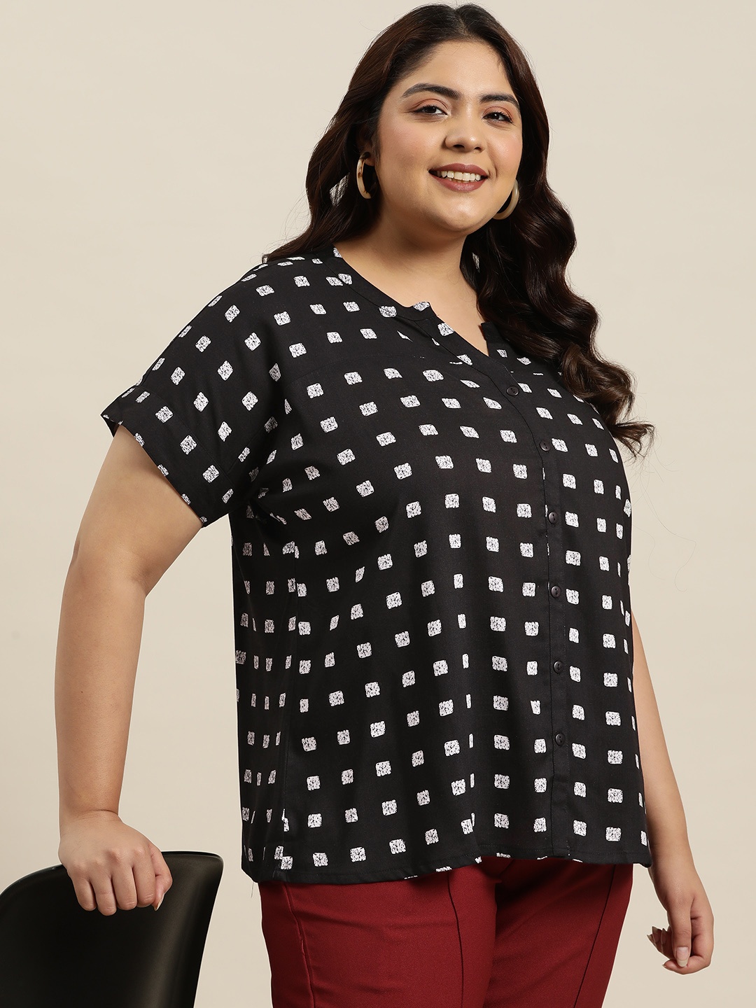 Sztori Plus Size Geometric Print Shirt Style Top, Black