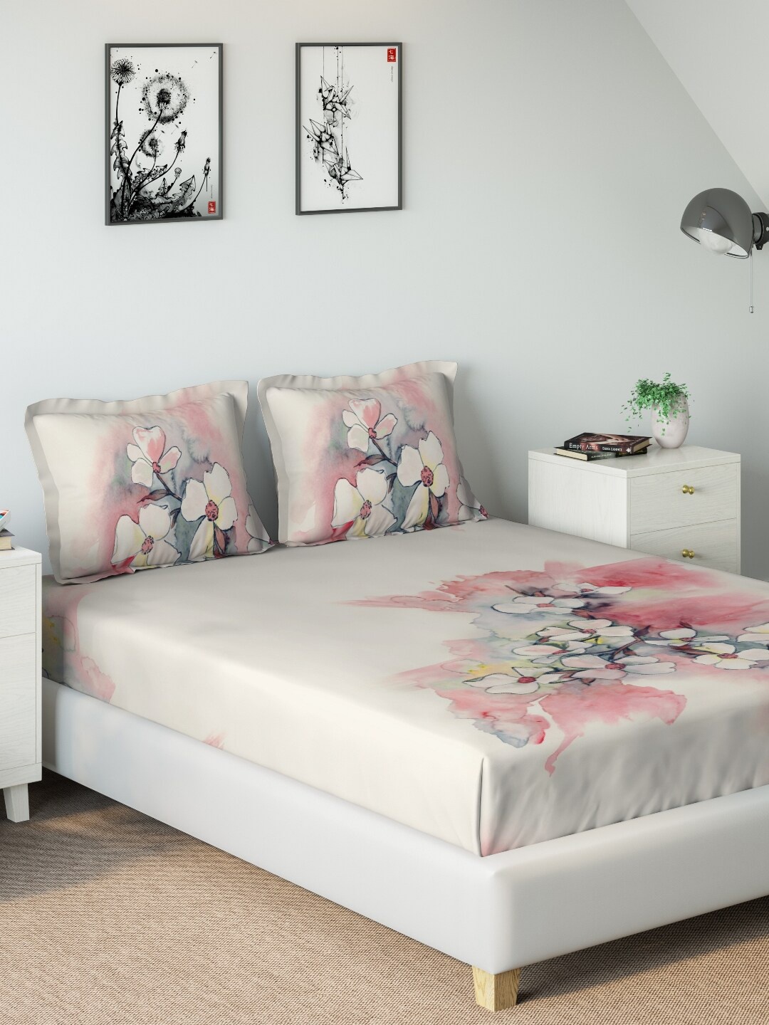 

DDecor Red & Cream-Coloured Floral 140 TC Queen Bedsheet with 2 Pillow Covers