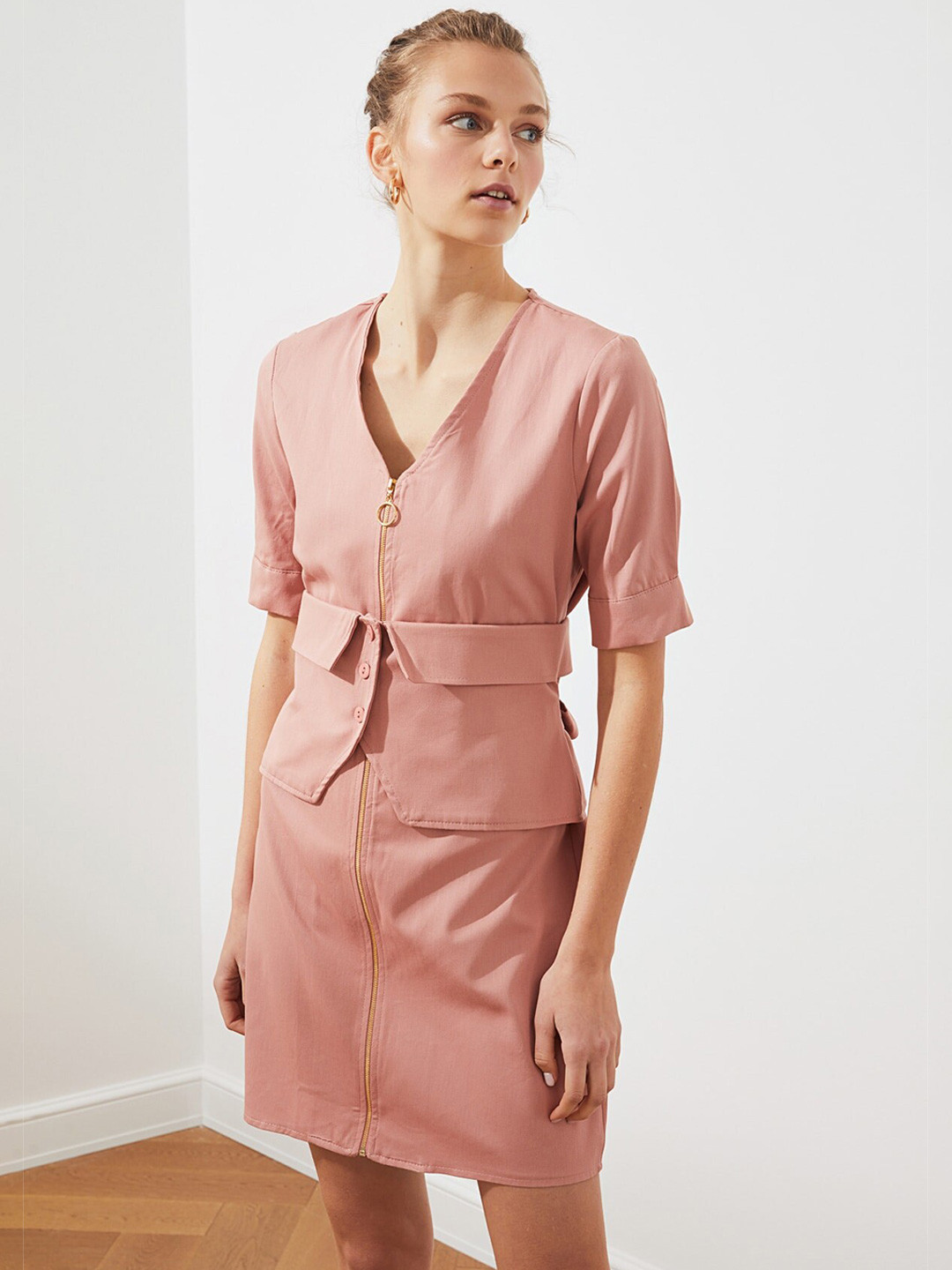 

Trendyol Rose Solid Dress