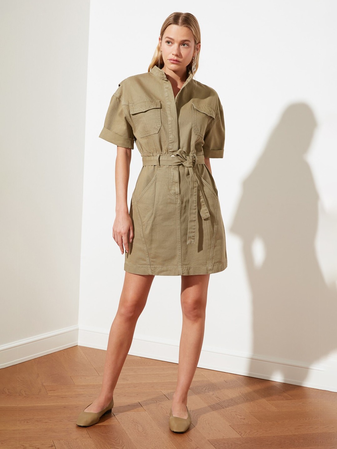 

Trendyol Khaki Solid Dress