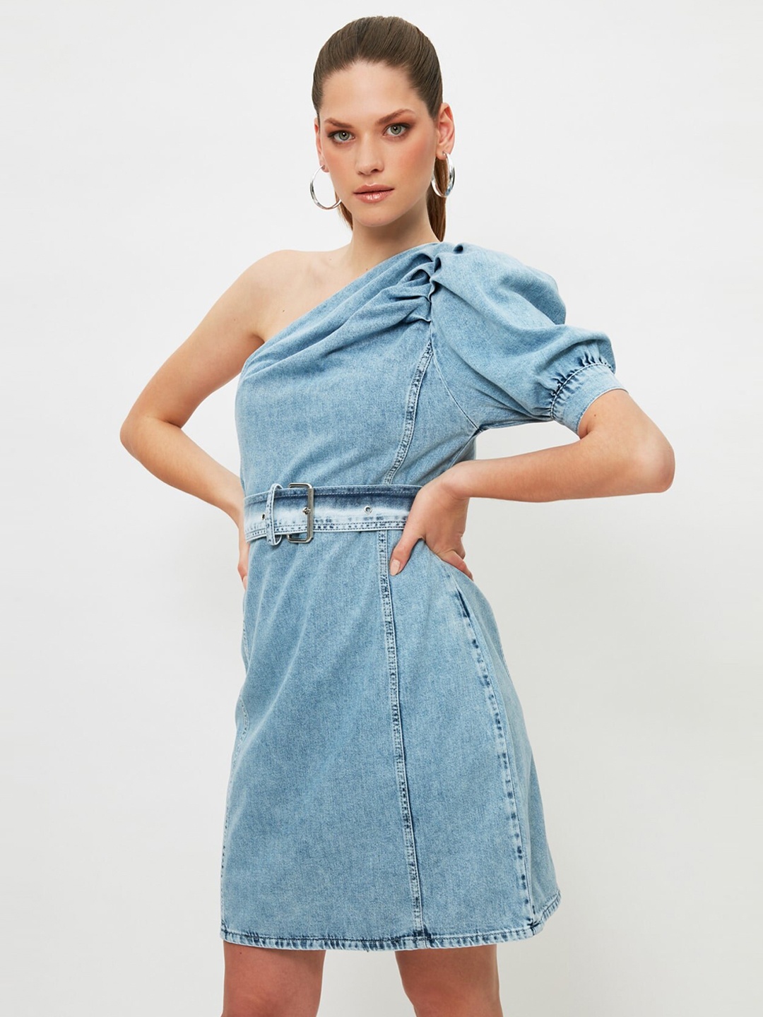 

Trendyol Stunning Blue Solid Dress