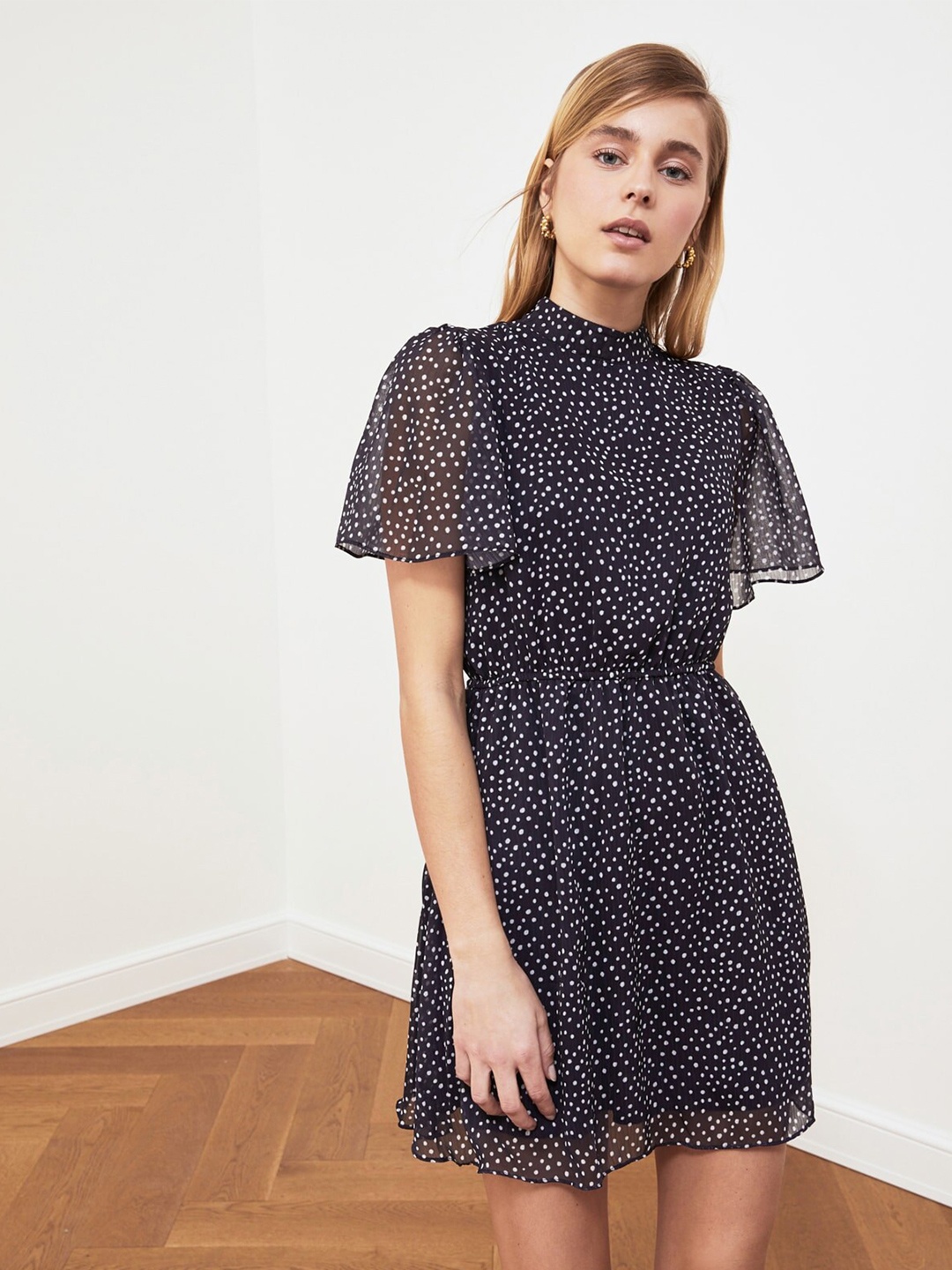 

Trendyol Deep Navy Blue Polka Dots Dress
