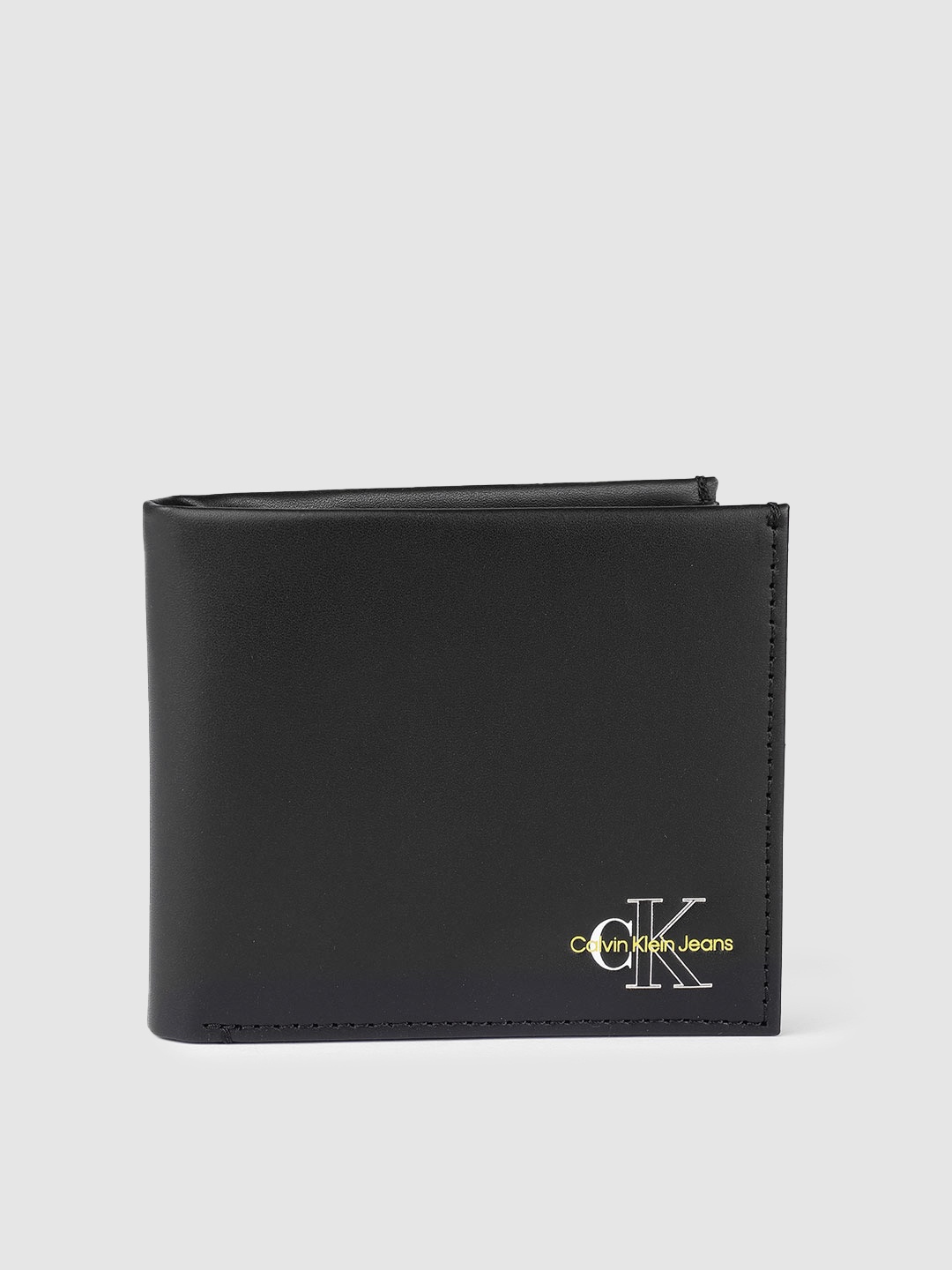 

Calvin Klein Men Black Leather Two Fold Wallet